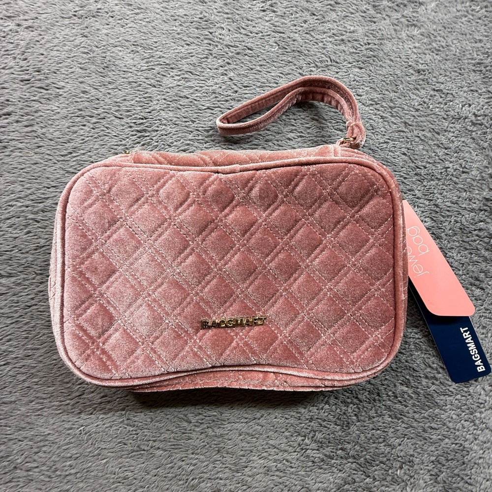 Bagsmart Jewelry Organizer Travel Bag NWT Pink Velour Zip Close 9"x6"